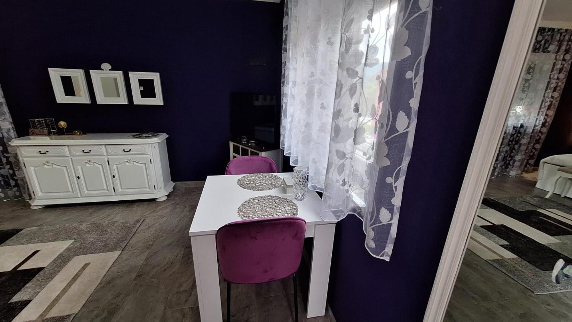 Studio Apartman Marta โคเรนนิซา ภายนอก รูปภาพ