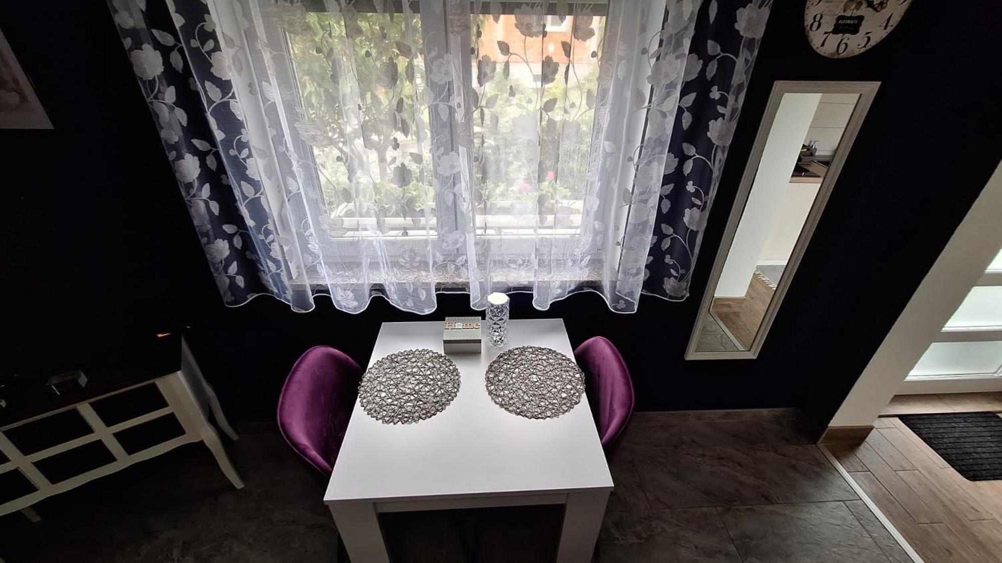 Studio Apartman Marta โคเรนนิซา ภายนอก รูปภาพ