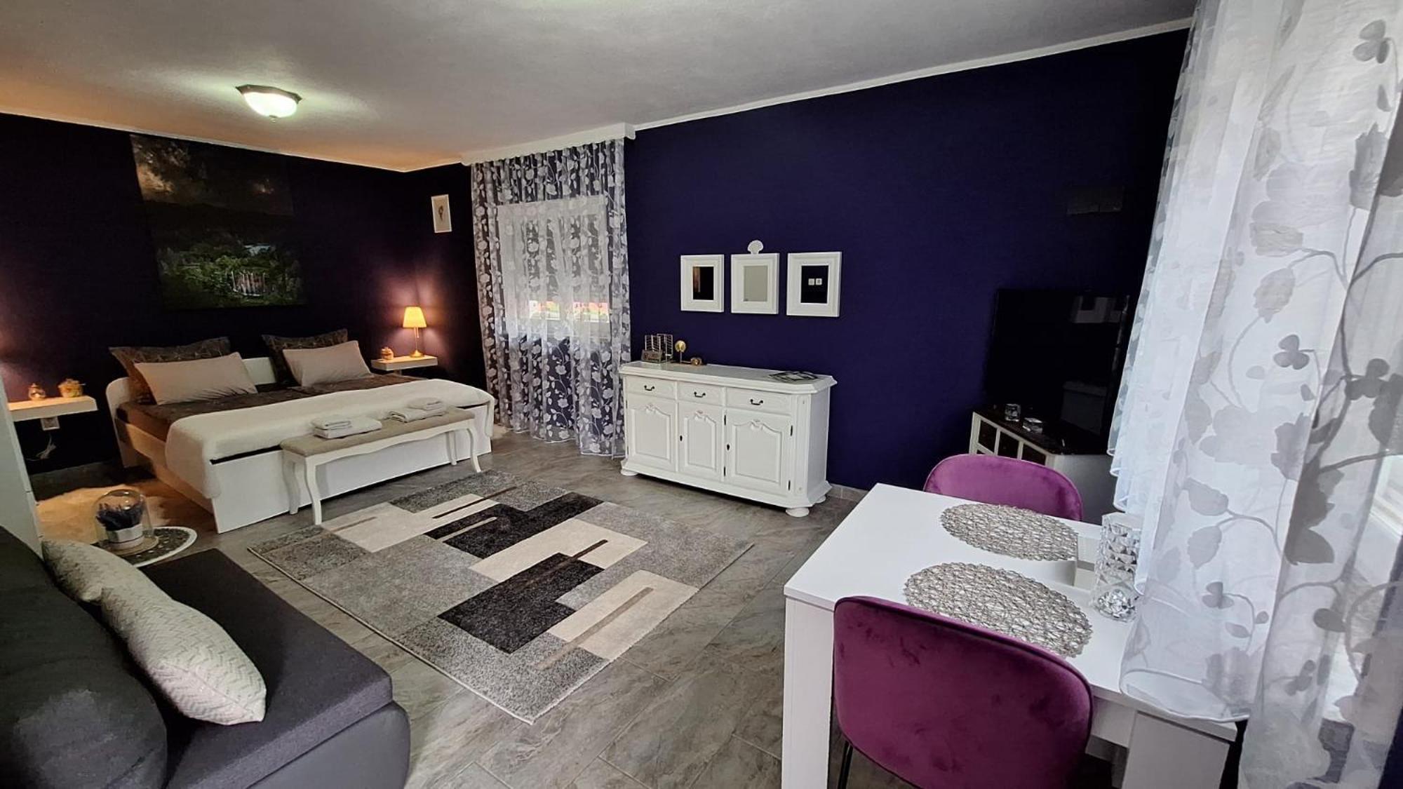 Studio Apartman Marta โคเรนนิซา ภายนอก รูปภาพ