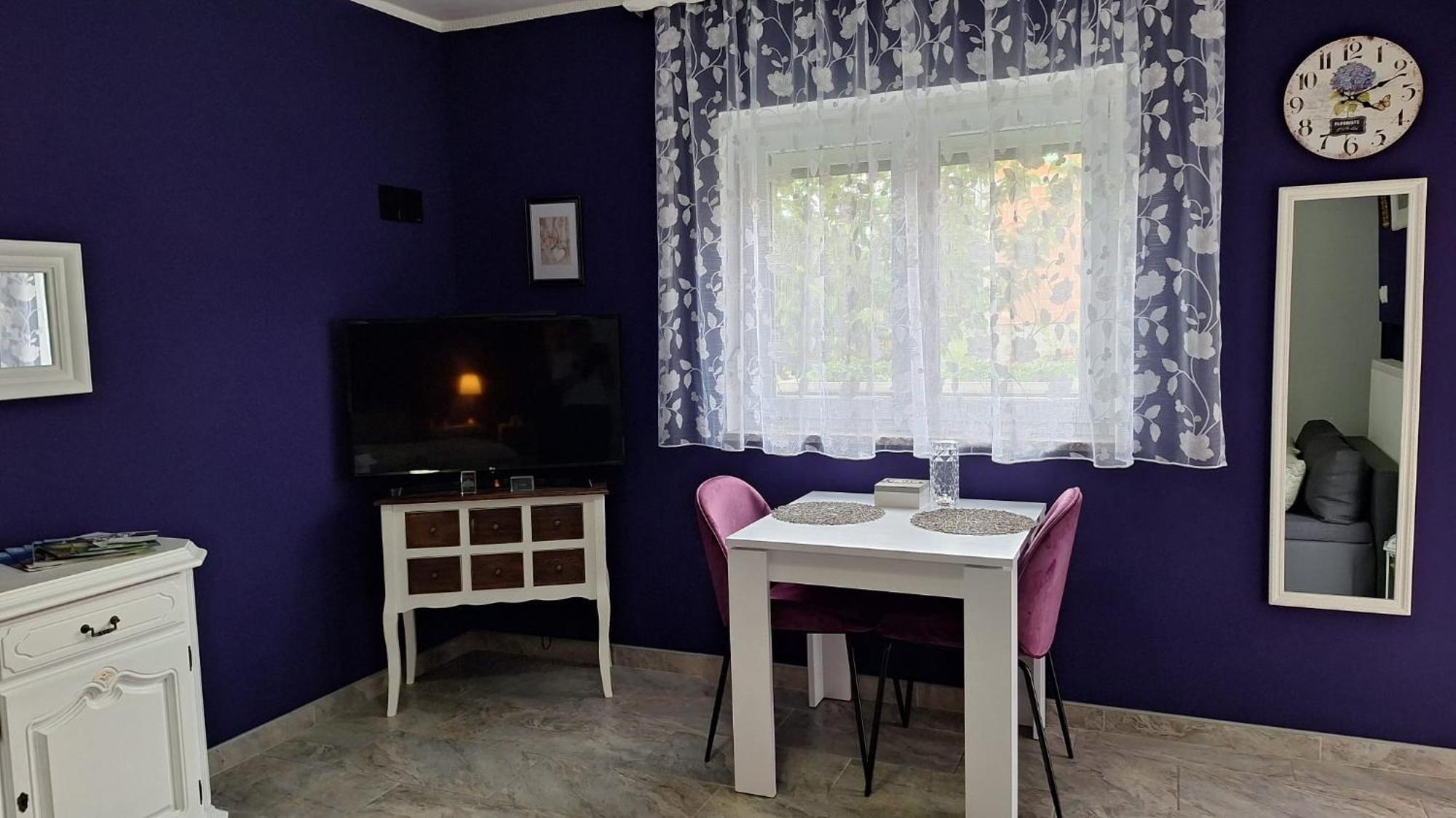 Studio Apartman Marta โคเรนนิซา ภายนอก รูปภาพ
